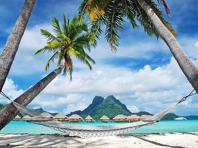 Book your flight to Bora Bora with onefront-EDreams