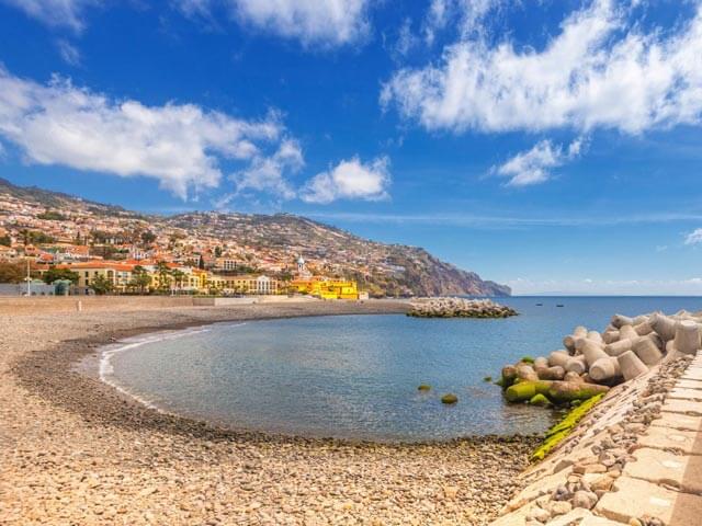 Book your flight to Funchal with eDreams