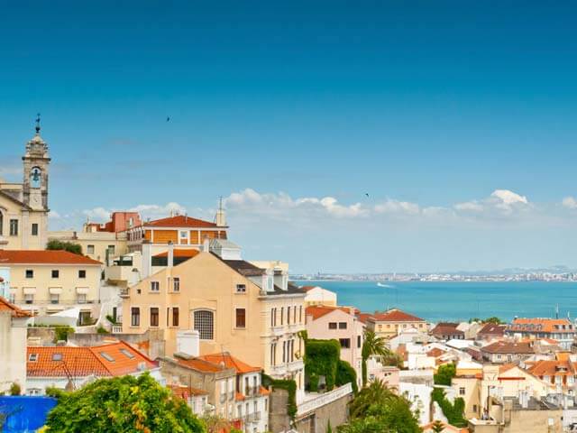 Book your flight to Lisbon with eDreams