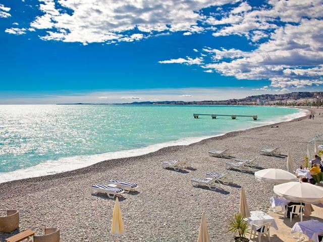 Book a flight and hotel in Nice with eDreams